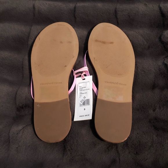 Vineyard Vines flip flops - Picture 4 of 4